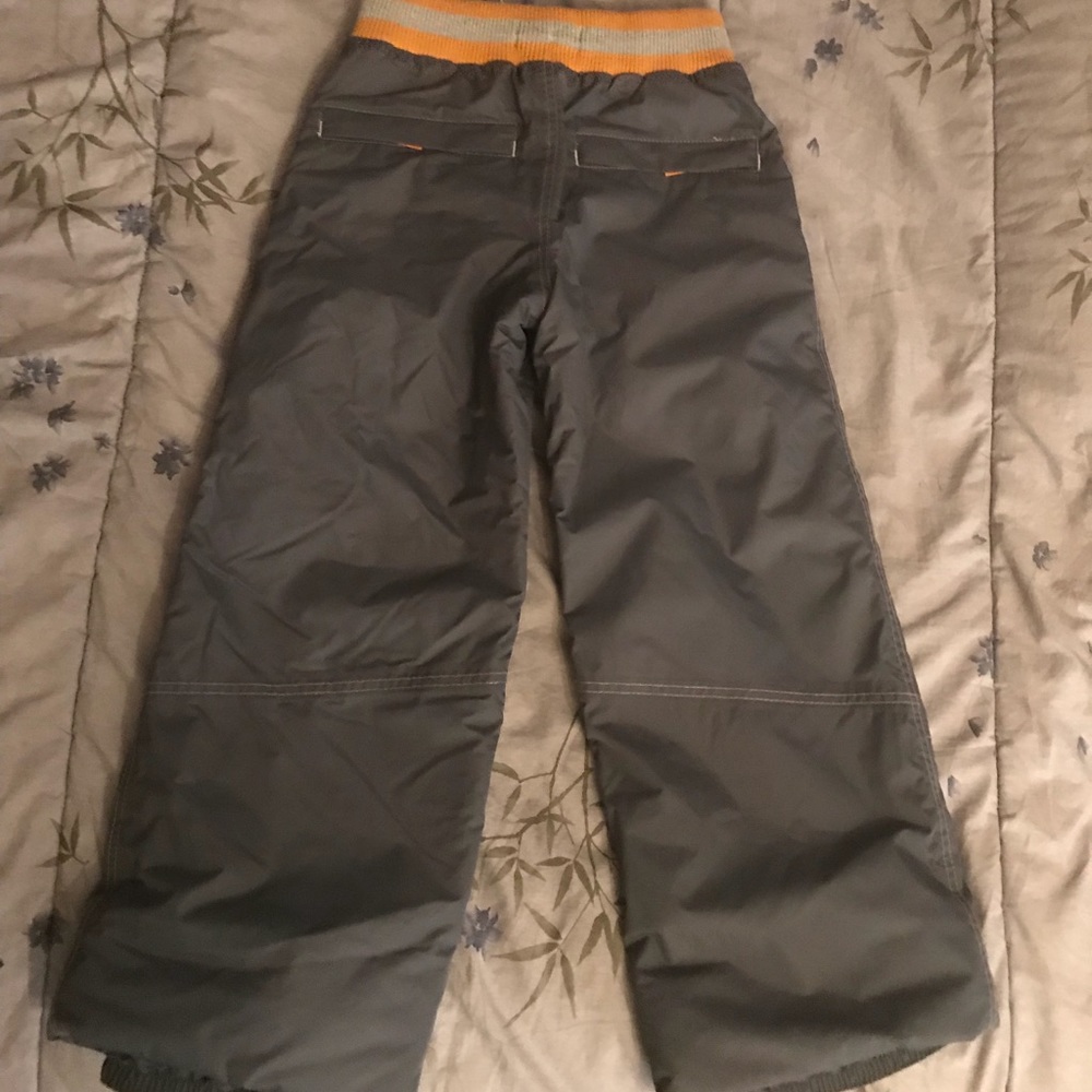 NEW Mini Boden Kids Snowboarding Pants - Picture 2 of 4